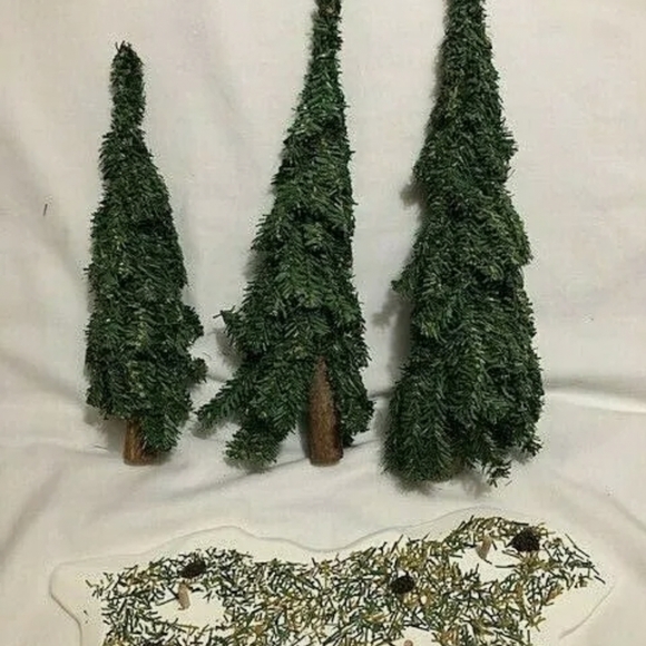 Dept. 56 "Spruce Tree Forest" Set of 3 w/Wooden Base. #5248-5 - Picture 5 of 5